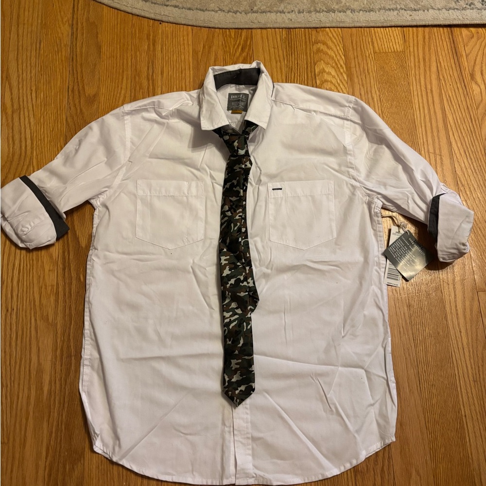 NWT Boys White Button Down Shirt with Camouflage Tie - Size Large (14/16)